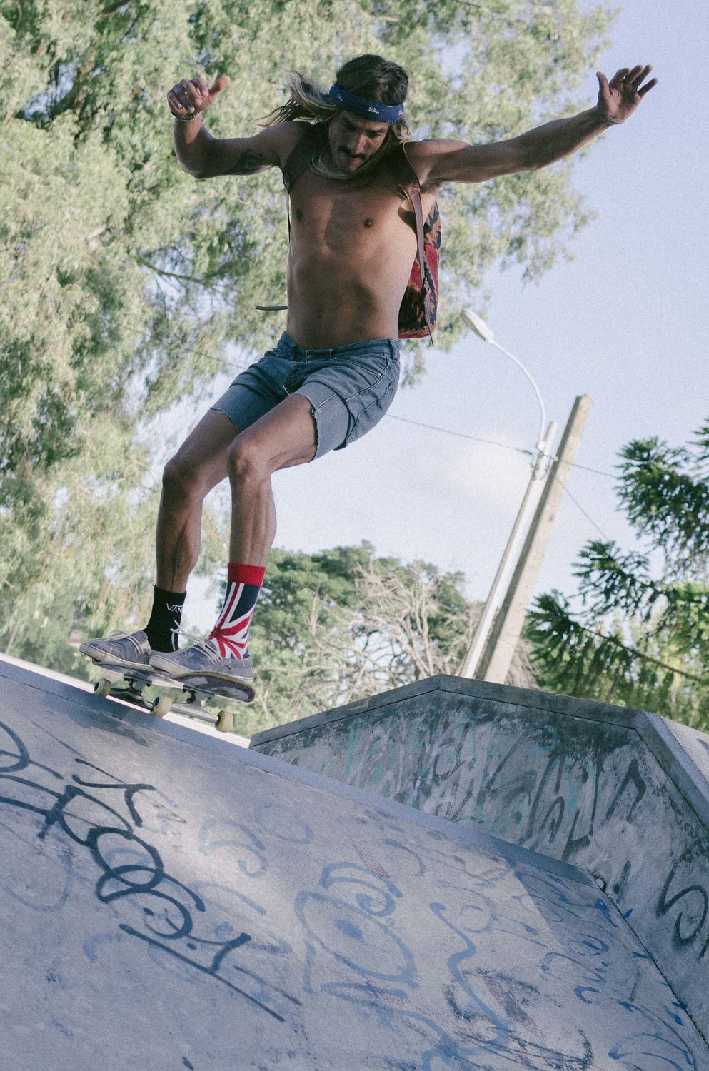 LOCALS ONLY 7   MTVO